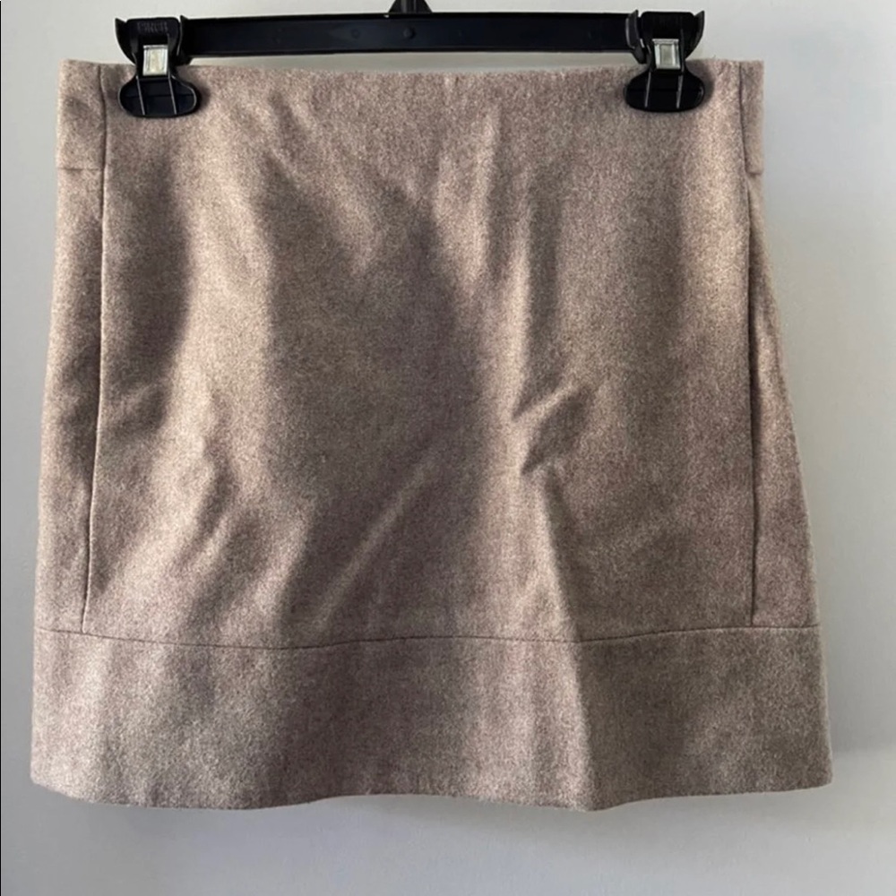⭐️3️⃣ for $20 ⭐️ J. Crew mini skirt
